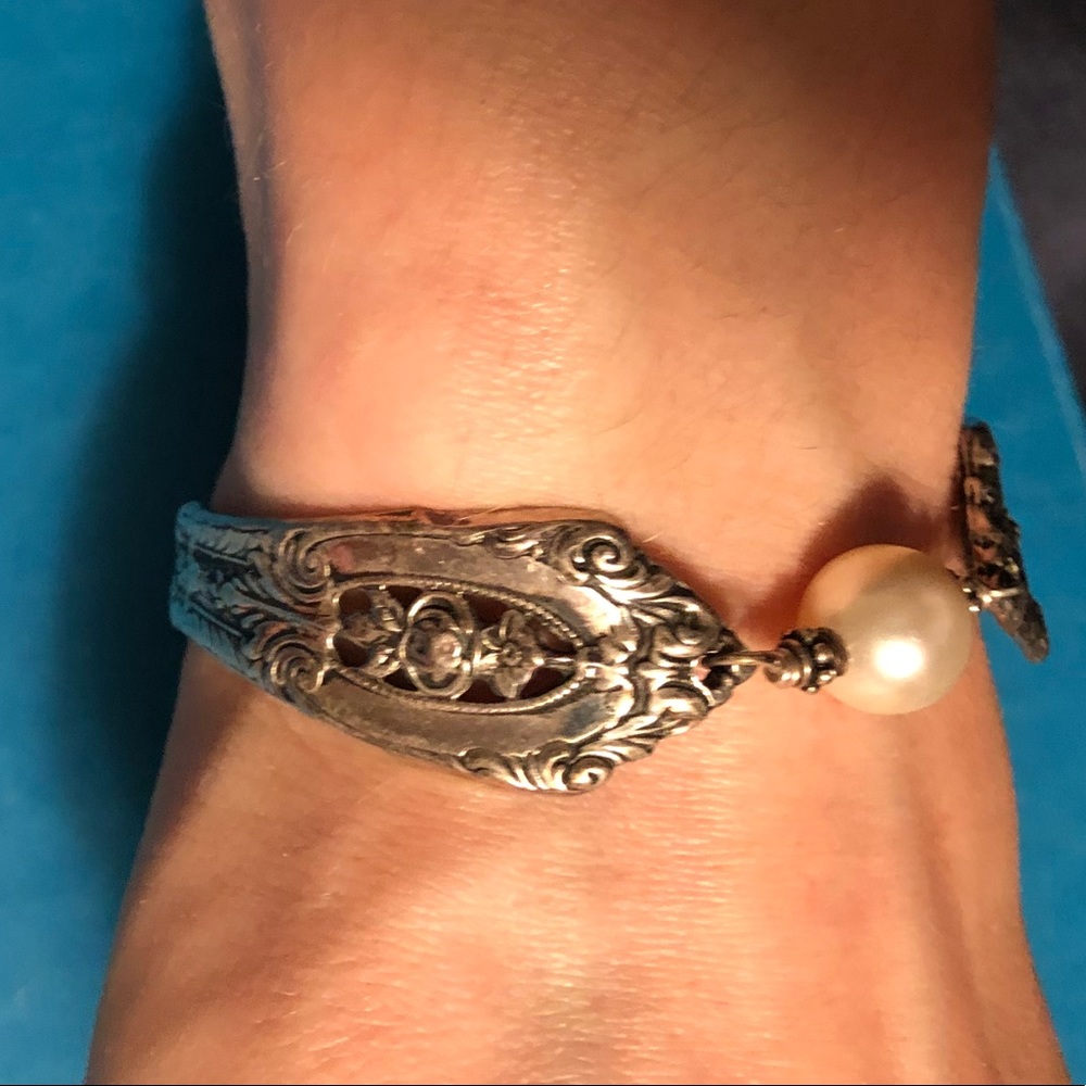 Pearl and silver wear bracelet! - Picture 4 of 7